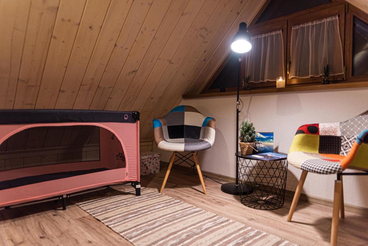 Mm Lucky Apartments デマノブスカ・ドリーナ エクステリア 写真